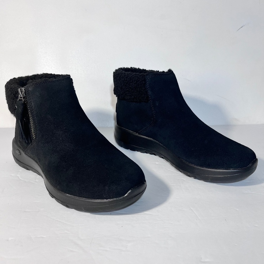 Skecher On-the-GO Joy Happily Cozy Sherpa Lined Ankle Boots